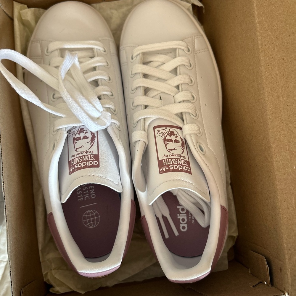 NIB Stan Smith Adidas